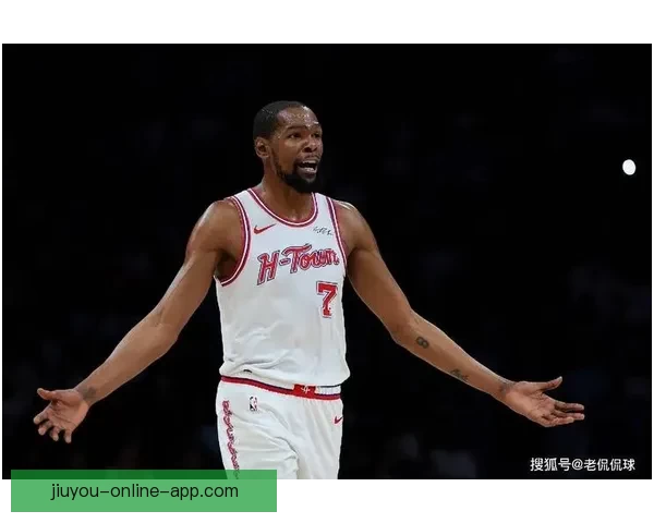 湖人豪取7连胜詹姆斯高效轰30分 多次炸扣激情庆祝完胜杜兰特